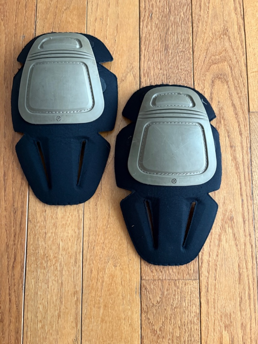 Crye Precision Air Flex Combat Kneepads - Picture 3 of 3
